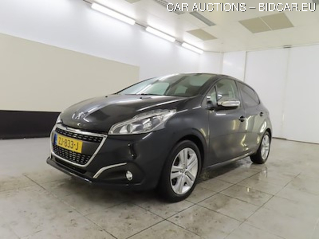 Peugeot 208 Signature 1.2 PureTech 82 5d