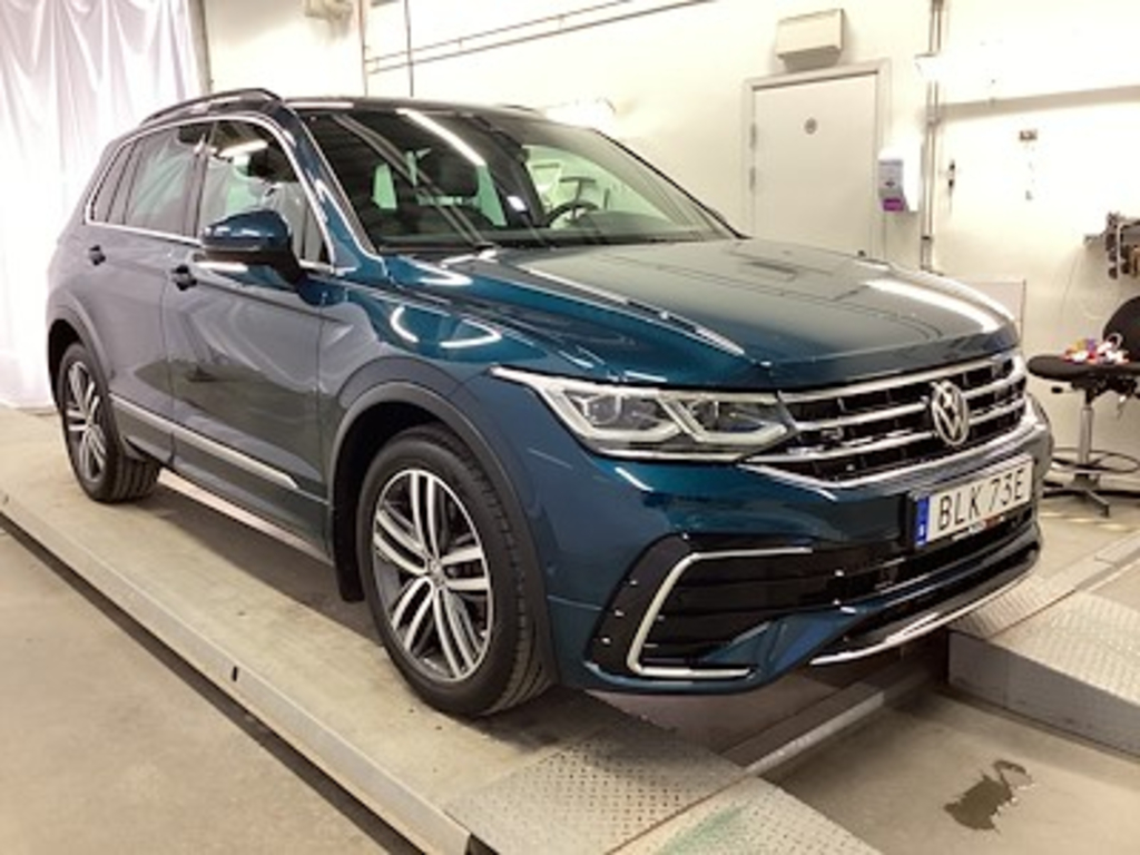 Volkswagen TIGUAN 1.4 eHybrid R-line IQ.Light Cockpit Drag Kamera Navi
