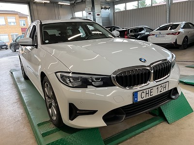 BMW 3-serie 320d MHEV Touring Connected Edition H/K Drag Navi