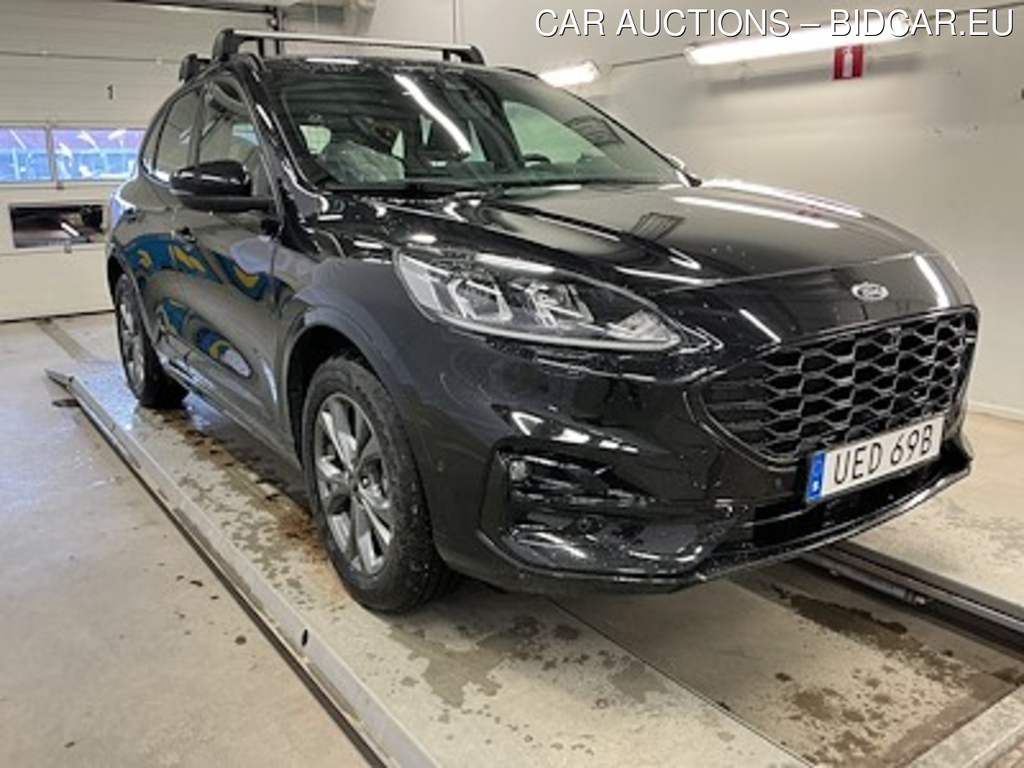 Ford Kuga Plug-In Hybrid ST-Line Drag