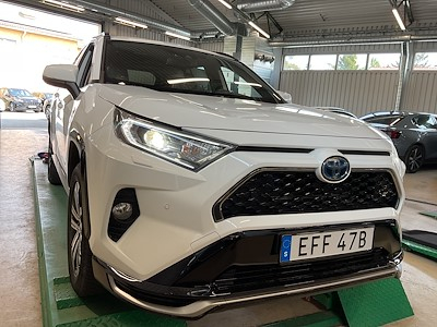 Toyota RAV4 2.5 Plug-In AWD-i Launch Edition Kamera Drag Navi
