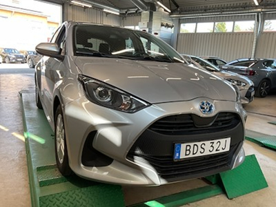 Toyota Yaris 1.5 Elhybrid Active Kamera Navi
