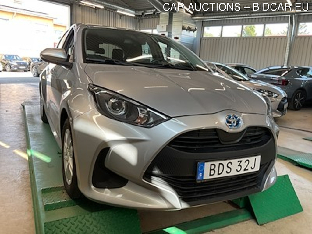 Toyota Yaris 1.5 Elhybrid Active Kamera Navi