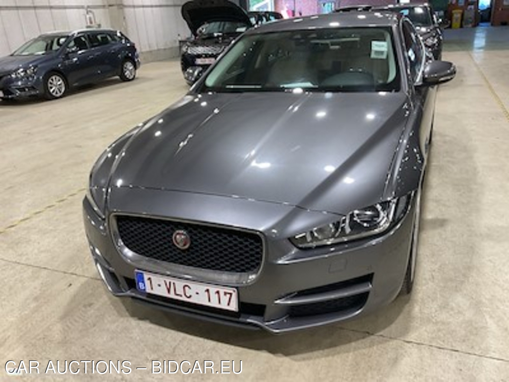 Jaguar XE 2.0 D Prestige STOCK