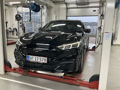 Ford Mustang mach-e 75KWH 269 AWD AUTO SR UA!