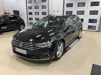 Volkswagen PASSAT 1.4 TSI GTE PLUS PRO P-IN HYBRID DSG VAR UA!