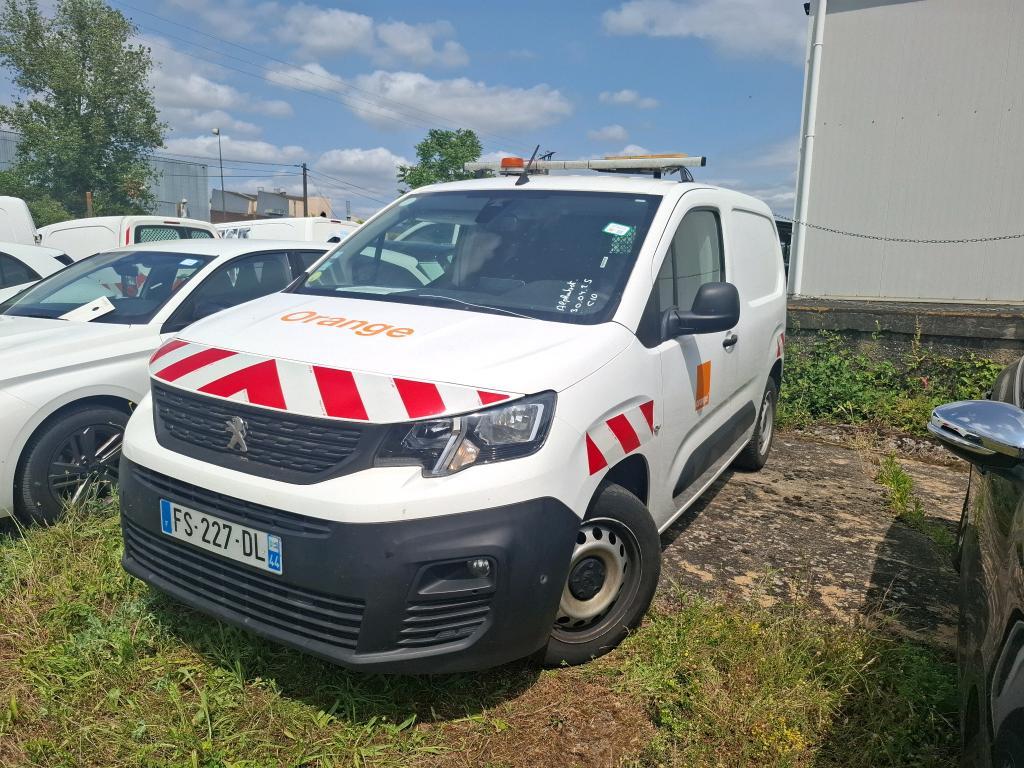 Peugeot Partner BHDI 130 EAT8 S&amp;S STD 1000KG PREMIUM VU [4P] bva 8-130CH-5cv, 2020