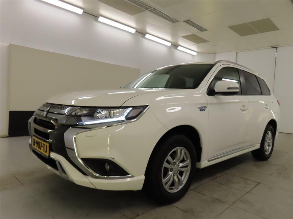 Mitsubishi Outlander 2.4 PHEV PURE, 2020