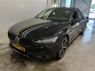 Volvo S60 B3 MHEV 120kW Plus Dark automaat, 2022