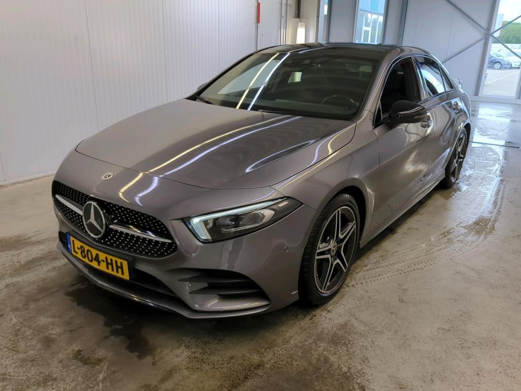 Mercedes-Benz A200 1.3 120kW Business Solution AMG sedan DCT, 2021