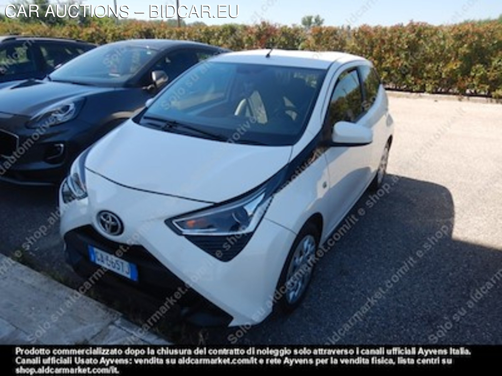 Toyota aygo connect 1.0 vvt-i x-business -