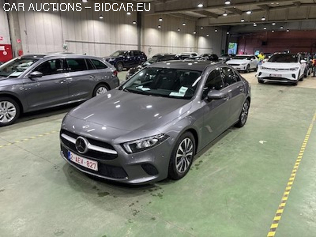 Mercedes-Benz Class A sedan diesel v177 A 180 d Business Solution