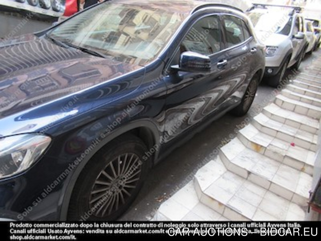 Mercedes-Benz gla gla 200 D automatic -