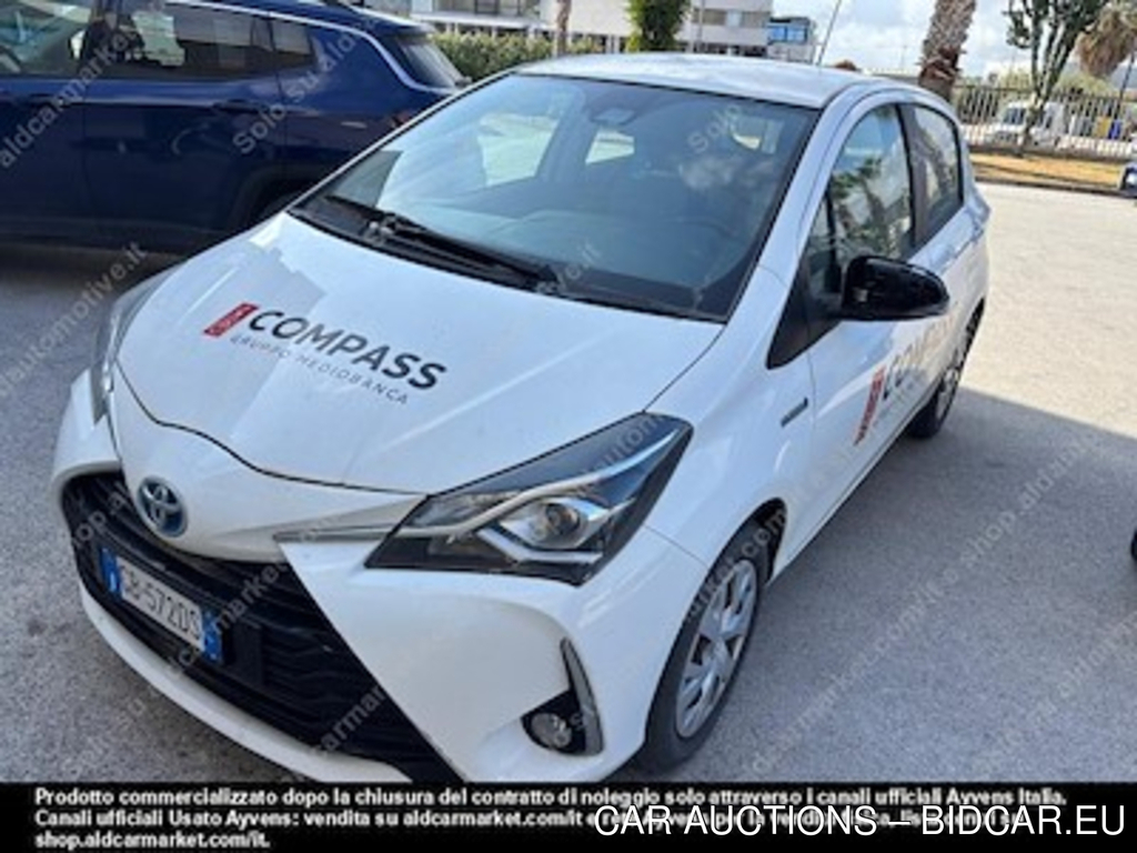 Toyota yaris 1.5 hybrid business hatchback -
