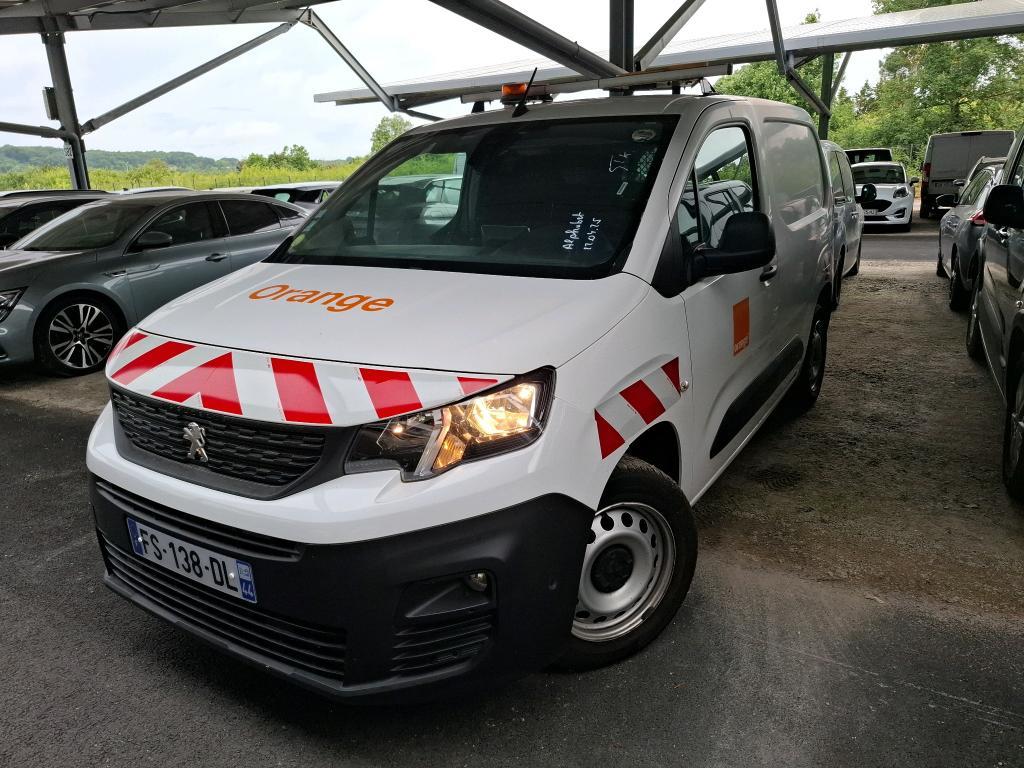 Peugeot Partner BHDI 130 EAT8 S&amp;S STD 1000KG PREMIUM VU [4P] bva 8-130CH-5cv, 2020