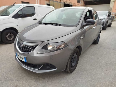 Lancia Ypsilon 1.0 FireFly 70cv S&amp;S Hybrid SILVER, 2023