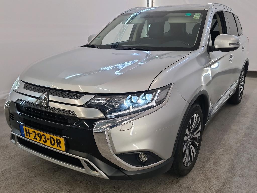 Mitsubishi Outlander 2.0 2WD LIMITED, 2020