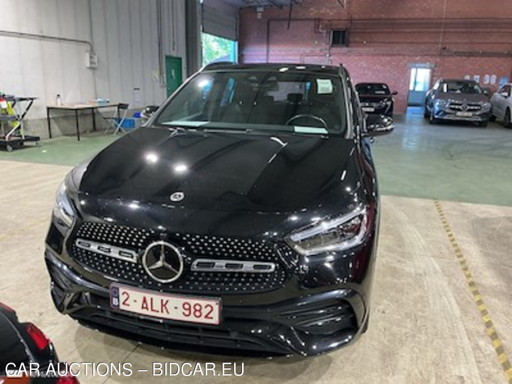 Mercedes-Benz GLA 1.3 GLA 250 E DCT BUSINESS SOLUTION