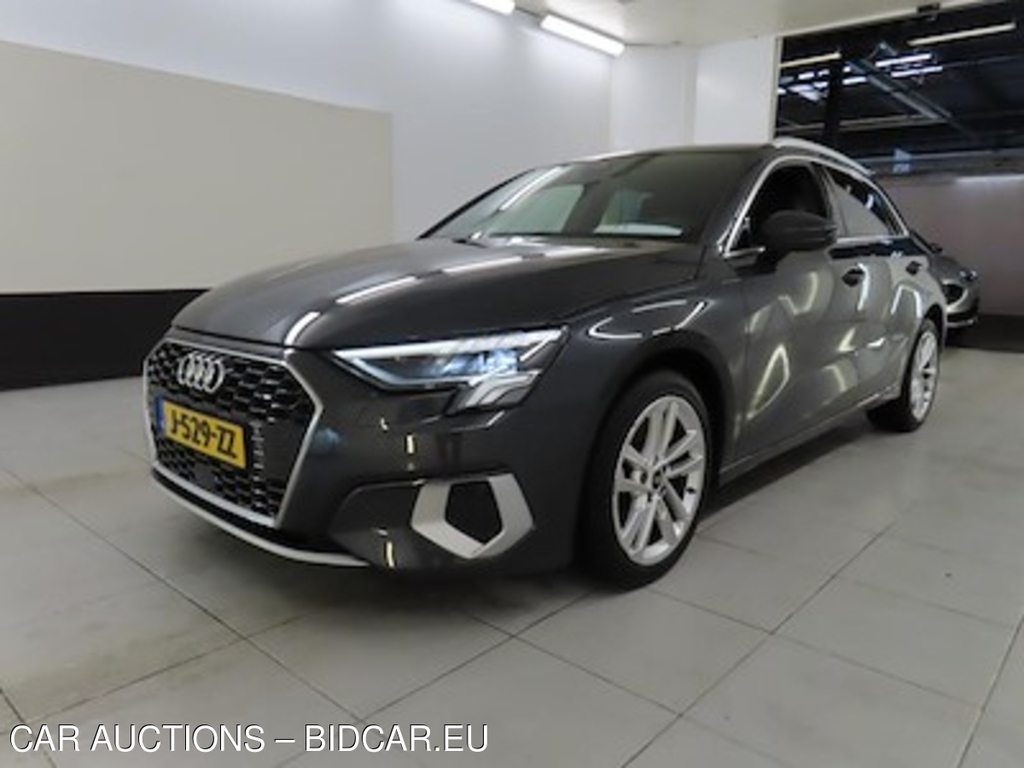Audi A3 sportback 30 TFSI Business edition 5d