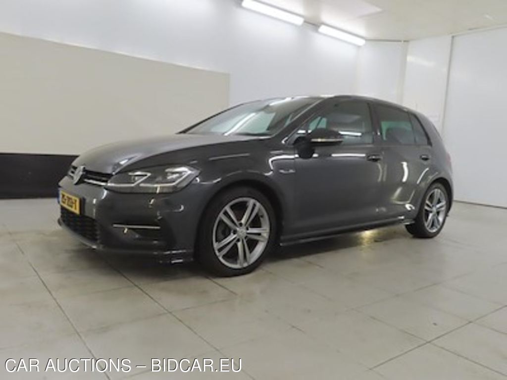 Volkswagen GOLF 1.4 TSI 110kW 7-DSG Highline Business R 5d