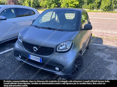 Smart fortwo coupe 90 0.9 66kw -