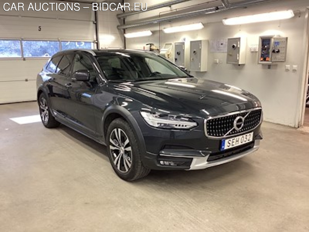 Volvo V90 cross country Cross Country D4 AWD Momentum Drag