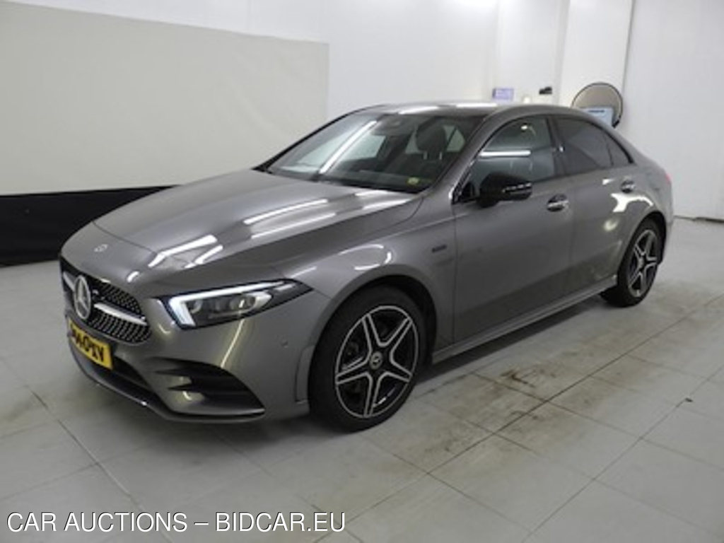 Mercedes-Benz A-klasse limousine A 250 e 8G-DCT Business Sol AMG Limited 4d