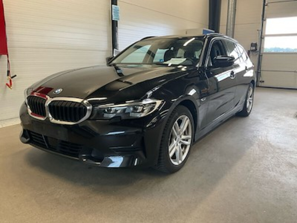 BMW 3 serie 330e Sport Line Touring auto UA!,