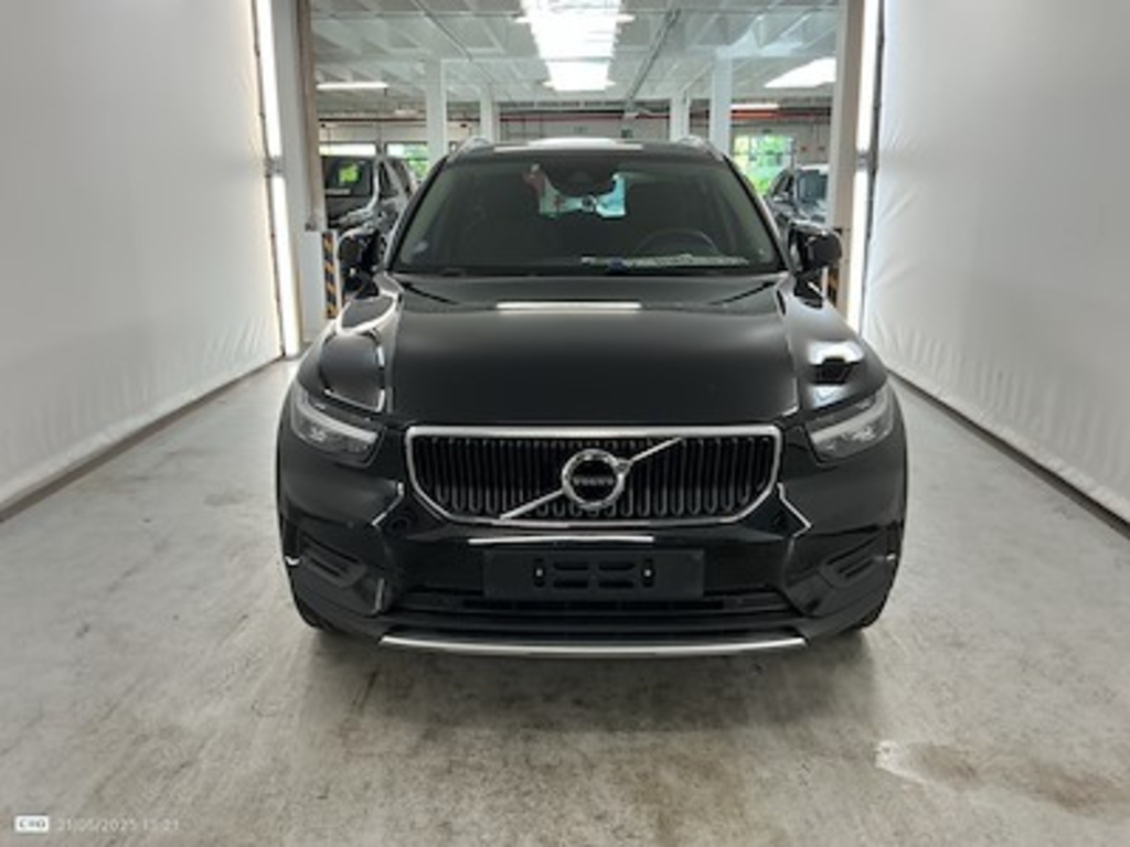 Volvo XC40 1.5 T2 MOMENTUM PRO AUTO