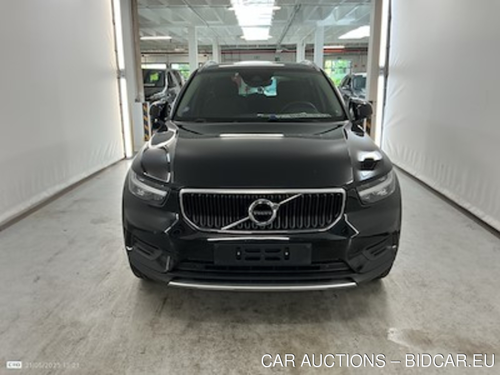 Volvo XC40 1.5 T2 MOMENTUM PRO AUTO