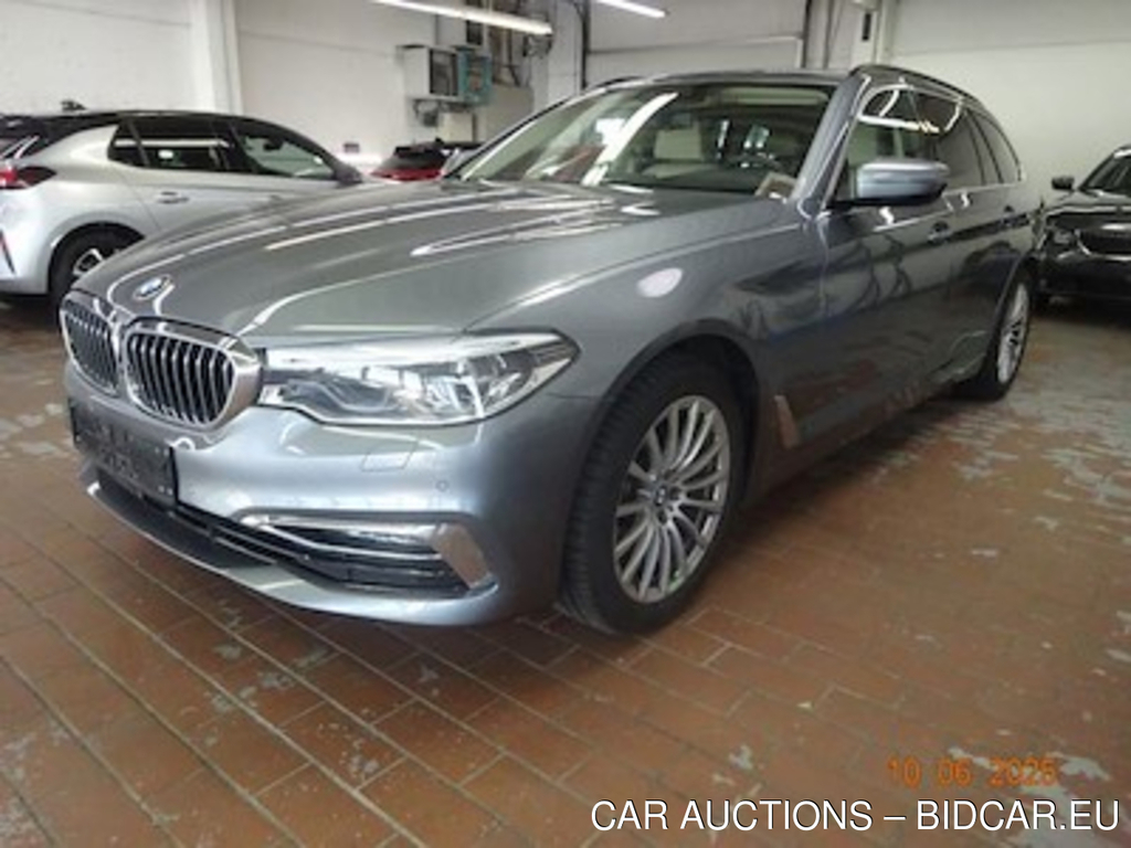 BMW Series 5 2.0 520D XDRIVE TOURING A LUXURY LINE