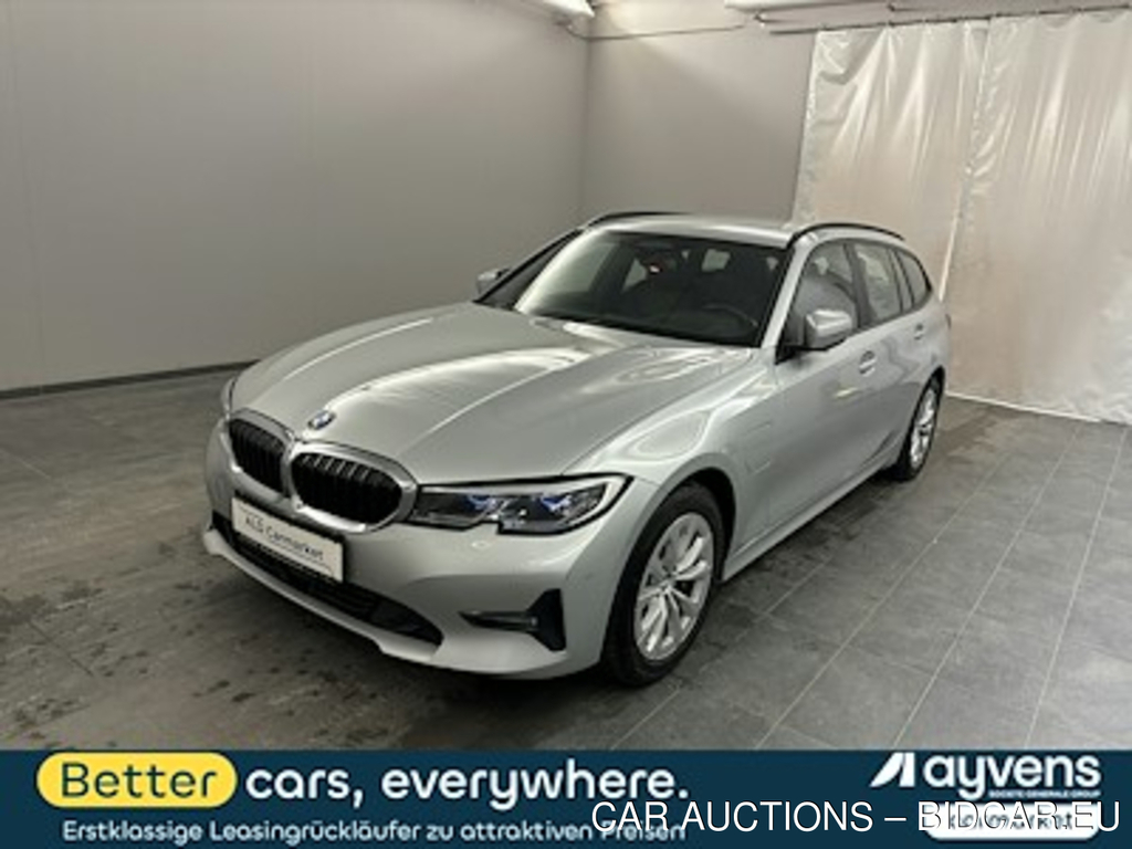BMW 3er BMW 330e Touring Aut. Advantage Kombi, 5-turig, Automatik, 8-Gang