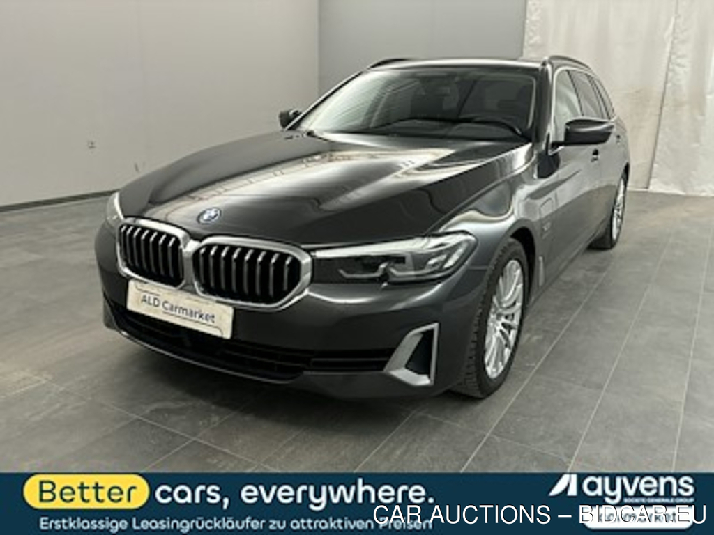 BMW 5er BMW 530e Touring Aut. Luxury Line Kombi, 5-turig, Automatik, 8-Gang