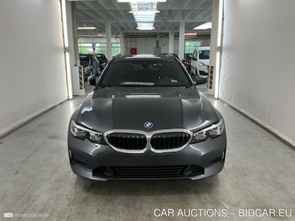 BMW 3-serie 2.0 318IA (115KW) TOURING Business Plus Model Advantage