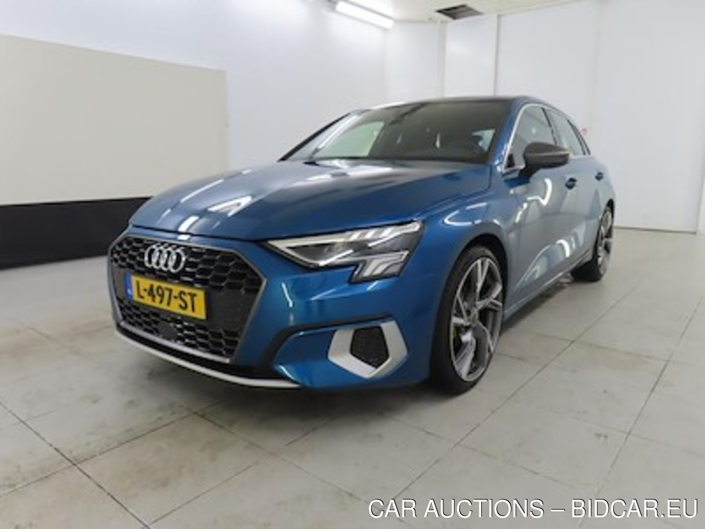 Audi A3 sportback 30 TFSI Business edition 5d