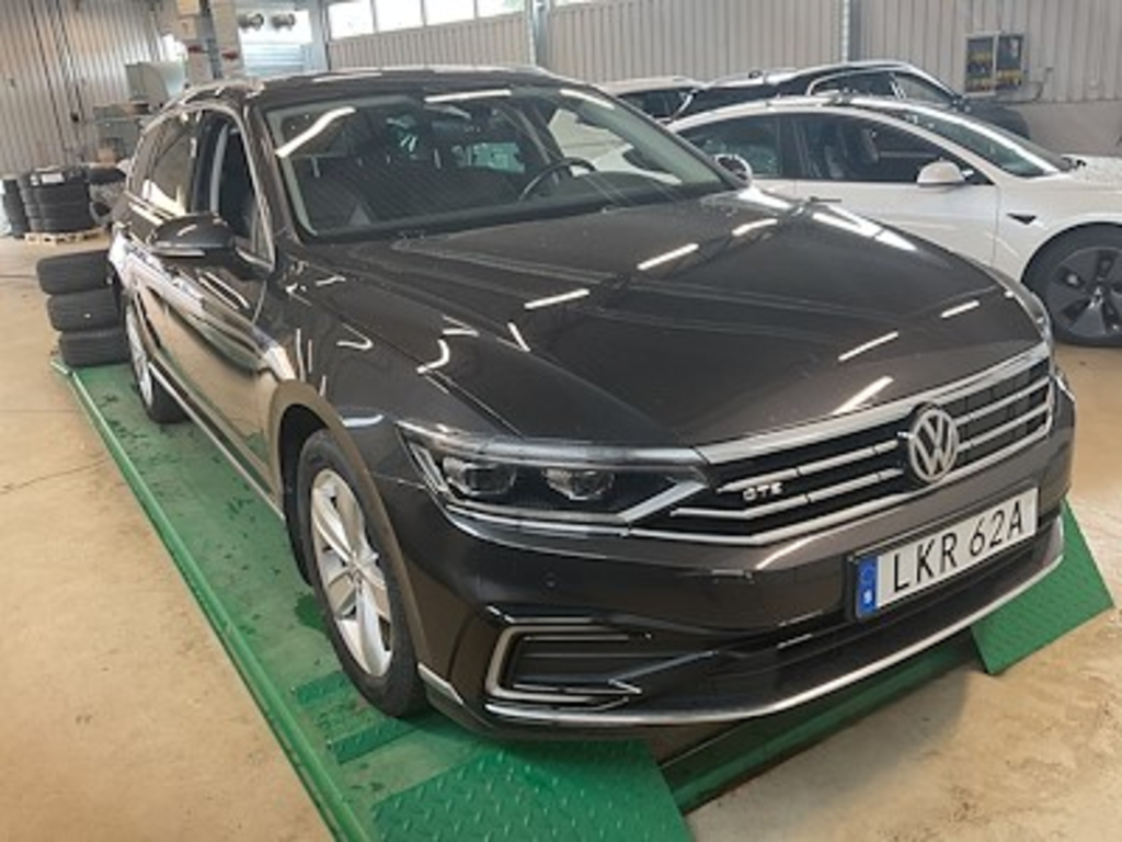 Volkswagen Passat GTE SC Executive Safe Tech Drag Varmare ergoComfort