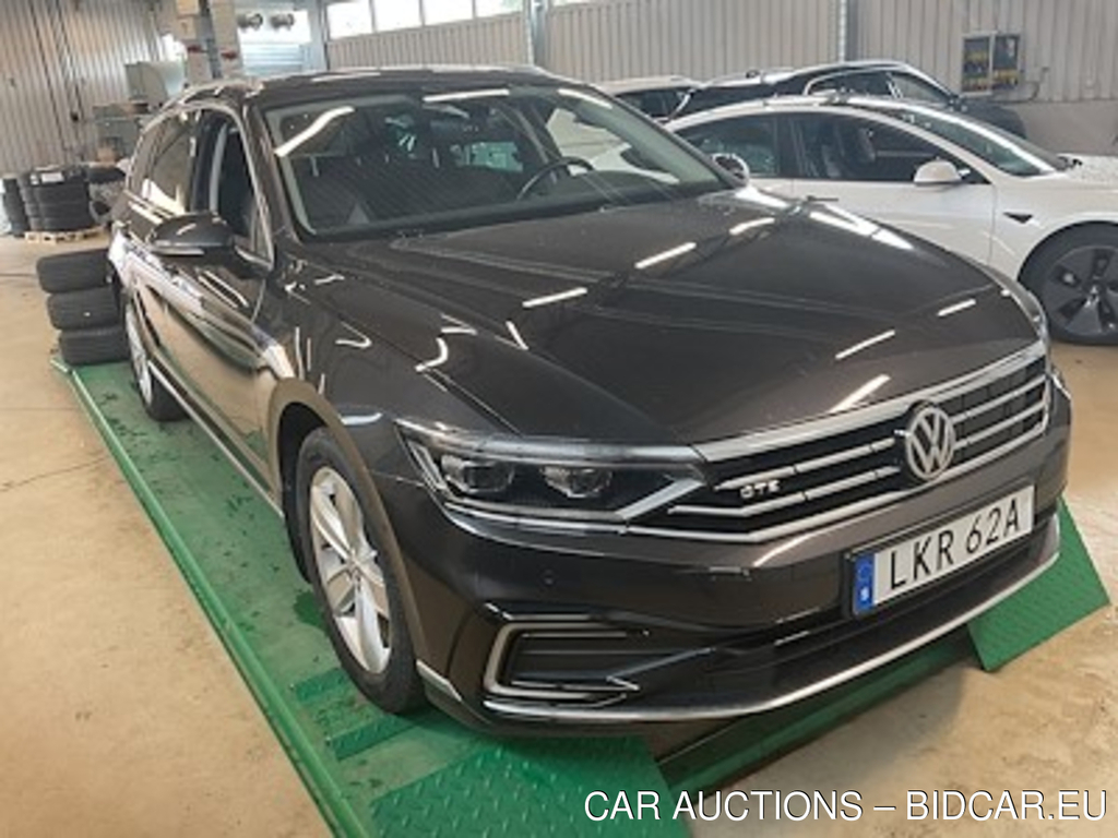 Volkswagen Passat GTE SC Executive Safe Tech Drag Varmare ergoComfort