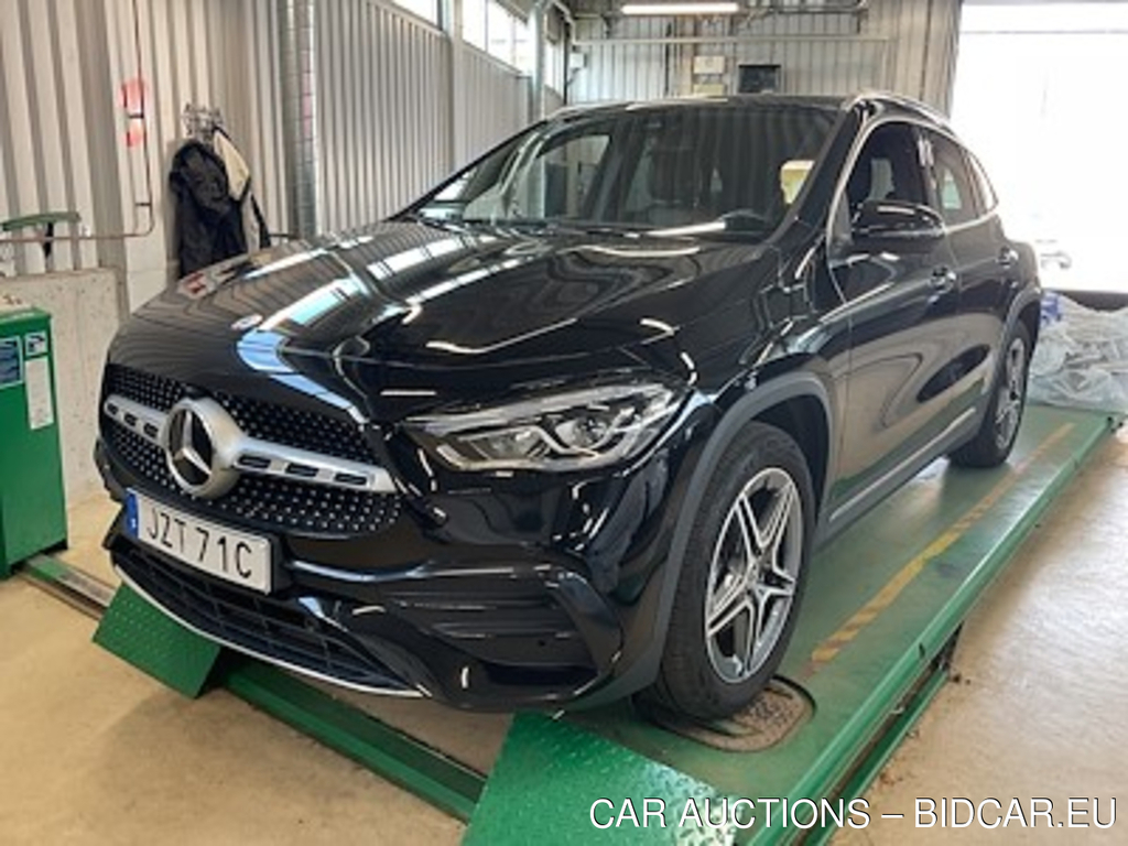 Mercedes-Benz Gla 250 e AMG-Line Panorama