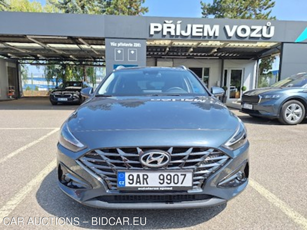 Hyundai I30 1.5i CVVT Family Smart kombi