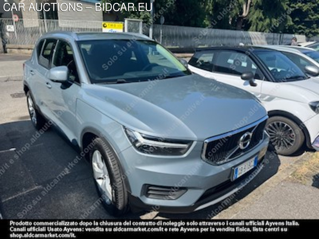 Volvo xc40 D3 momentum sport utility -