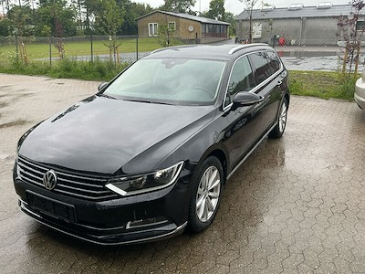 Volkswagen Passat 2.0 TDI 150 SCR HIGHLINE PREMIUM DSG VARIANT UA!