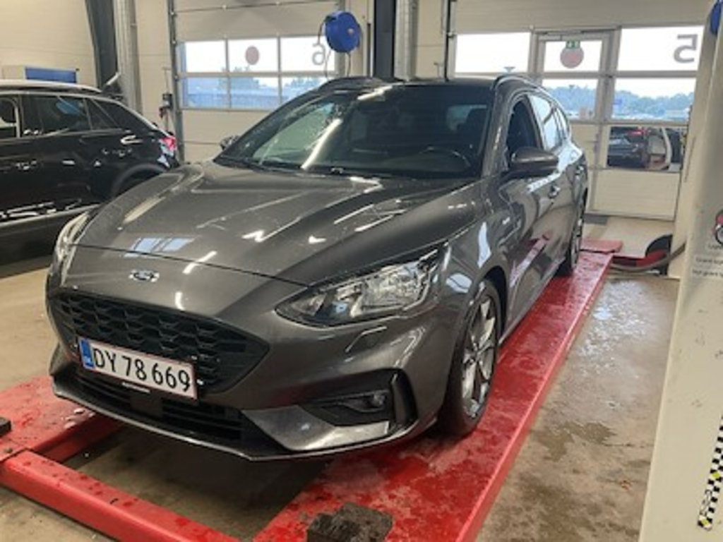 Ford Focus 1.5 EcoBoost ST-Line Business 182 M6 SW UA!