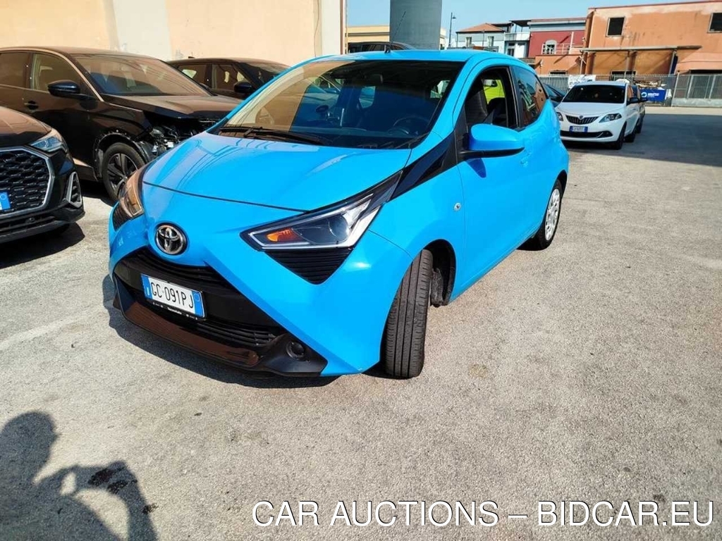 Toyota Aygo 1.0 VVT-i x-play, 2020