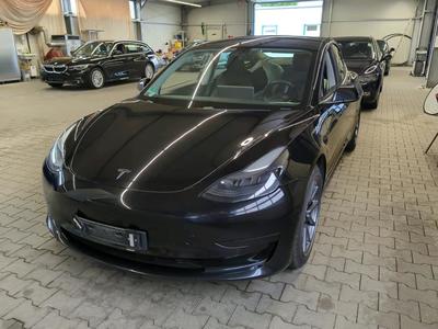 Tesla Model 3 STANDARD REICHWEITE PLUS HINTERRADANTRIEB, 2021