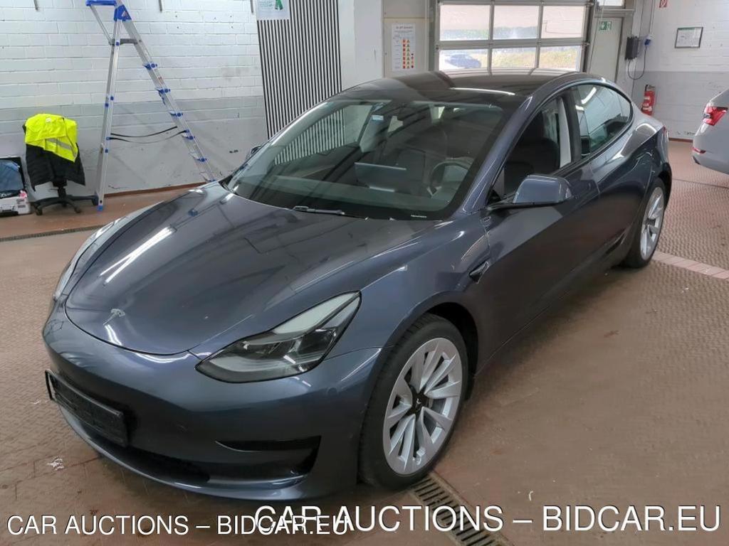Tesla Model 3 STANDARD REICHWEITE PLUS HINTERRADANTRIEB, 2021