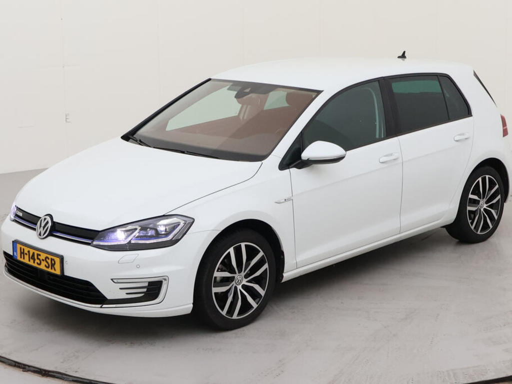 Volkswagen E-golf BEV 136PK E-DTION WINTER DIGITAL LED+ DYNAUDIO CAMERA, 2020