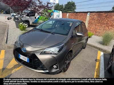 Toyota yaris 1.5 hybrid active hatchback -