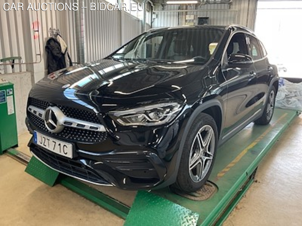 Mercedes-Benz Gla 250 e AMG-Line Panorama