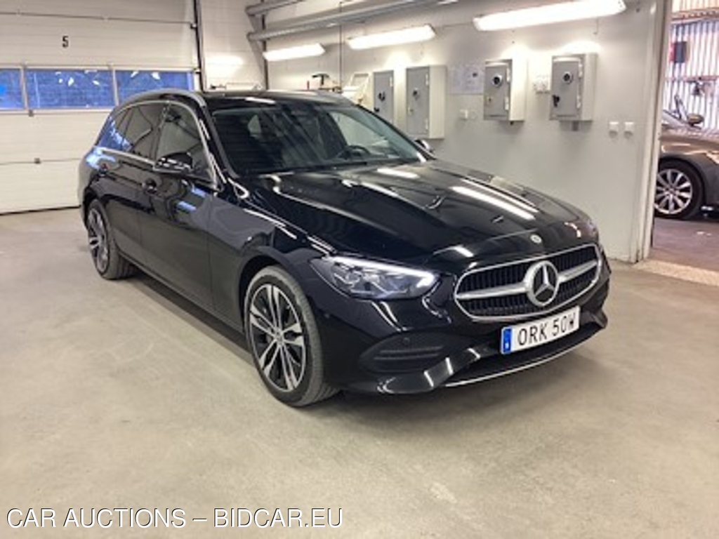 Mercedes-Benz C-Class 300 e T Avantgarde Drag Kamera