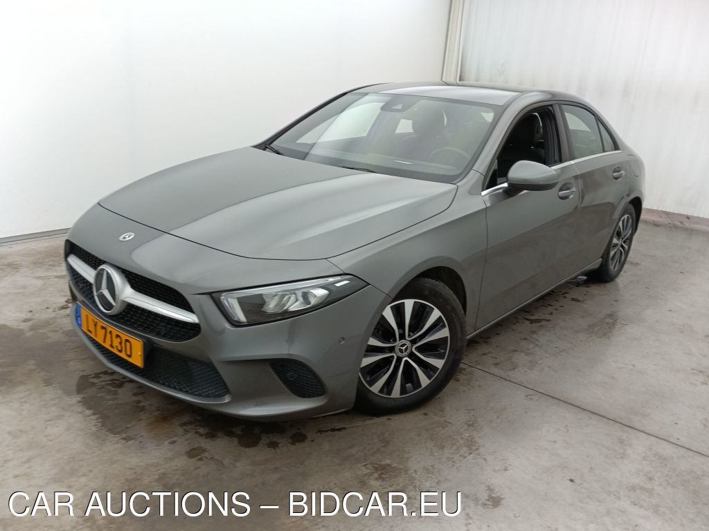 Mercedes-Benz Classe a sedan diesel (v177) A 180 D ESSENTIAL LINE, 2022